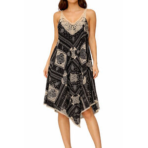 Mudd Dress Size M Black Boho Handkerchief Hem Pom Pom Trim Sleeveless Light EUC